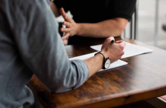 高端簡潔網(wǎng)頁設(shè)計(jì)